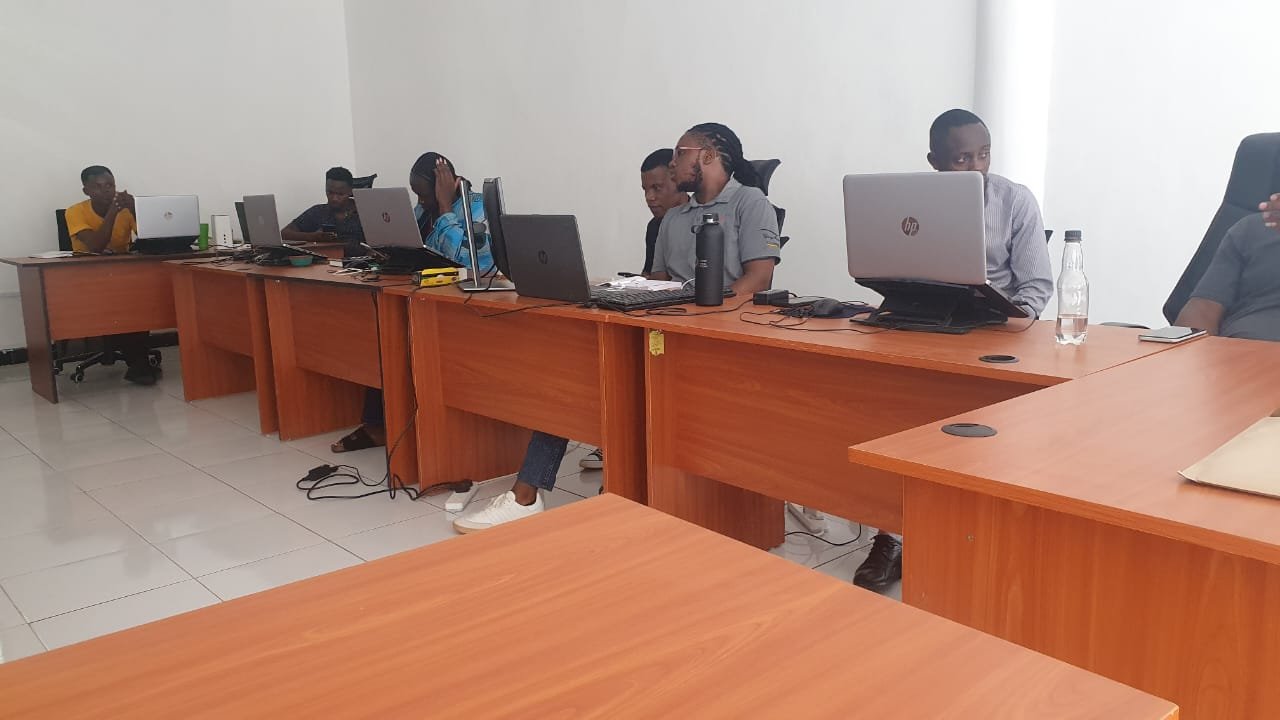 WhatsApp Image 2025-11-19 at 18.48.28_278d6db1